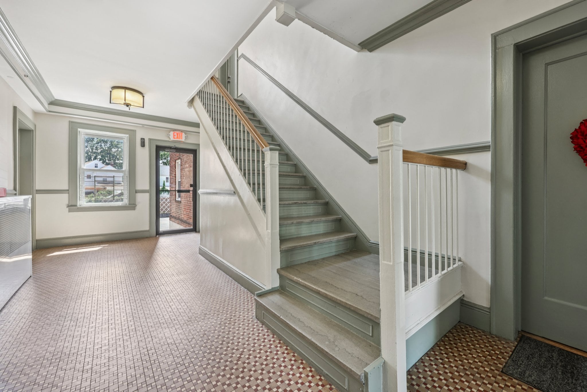 Gallery Photo 18